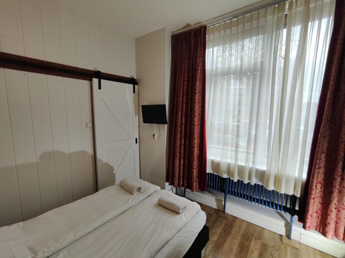 Hotel Holland Lodge Utrecht Bagian luar foto