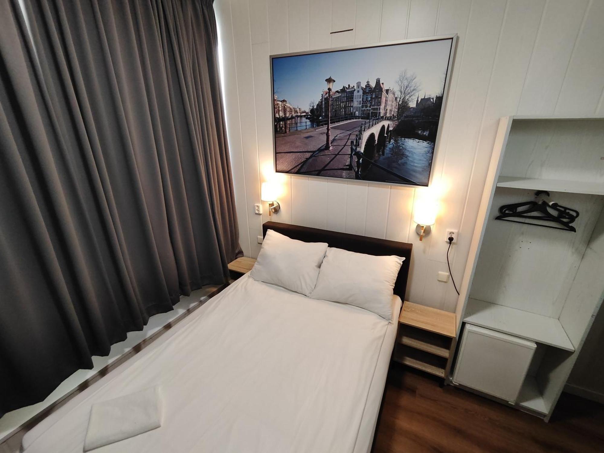 Hotel Holland Lodge Utrecht Bagian luar foto