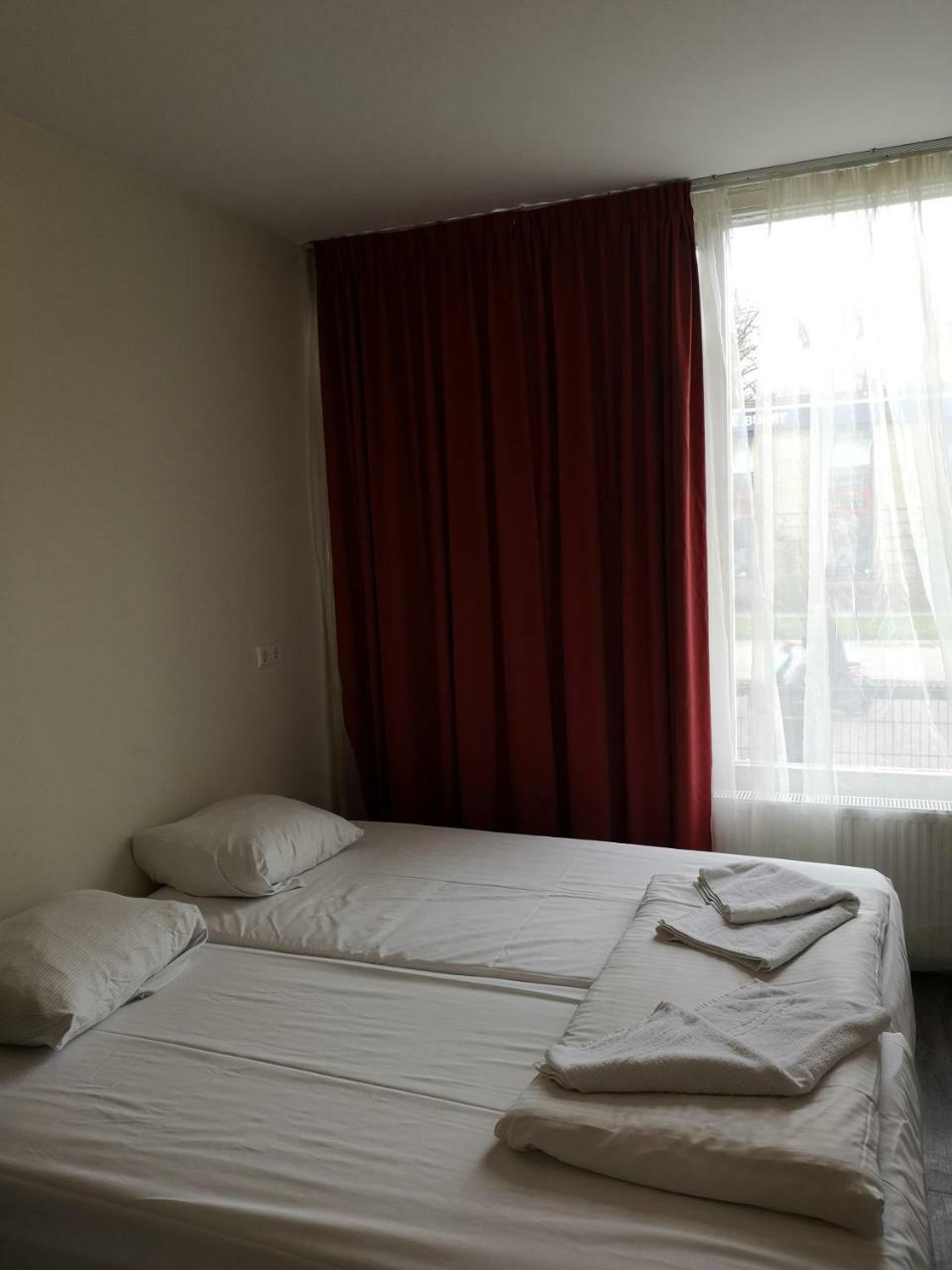 Hotel Holland Lodge Utrecht Bagian luar foto